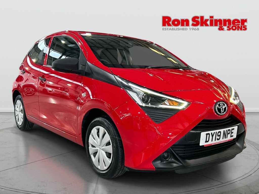 Toyota Aygo 1.0 Vvt-i X Hatchback Euro 6 71 Red