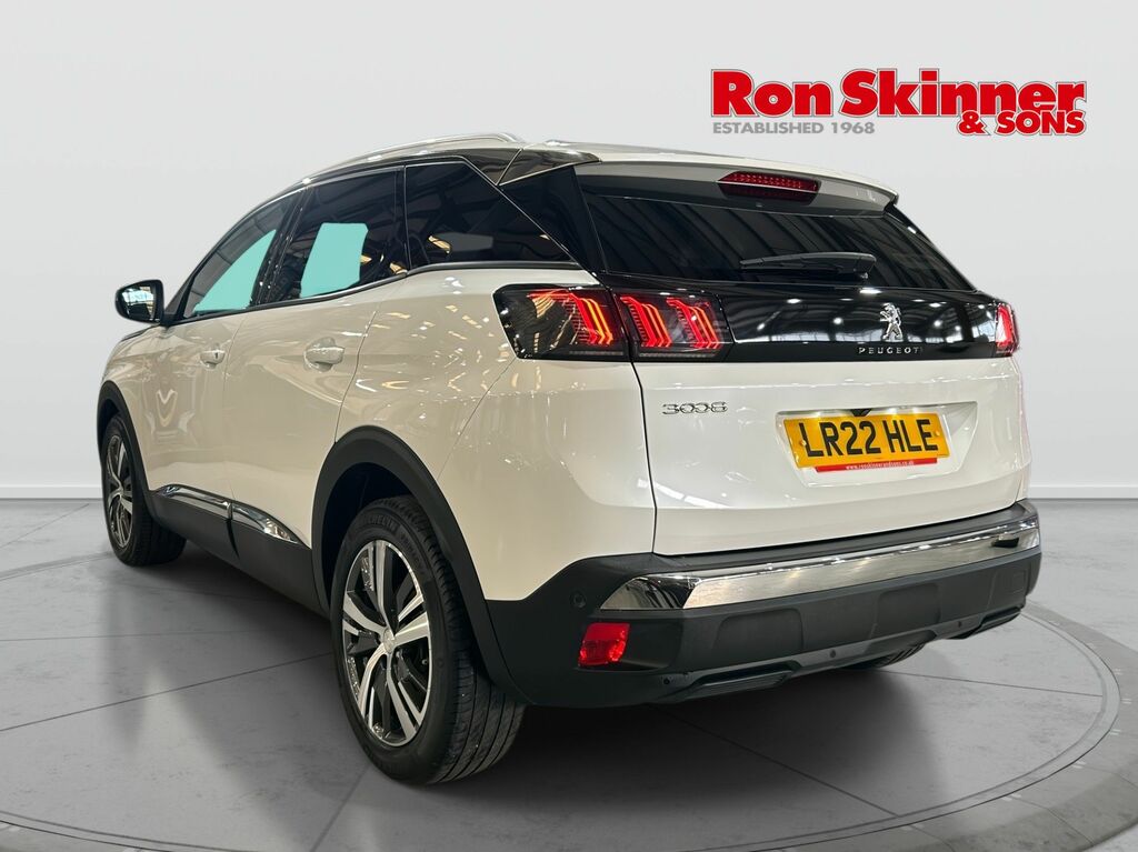 Peugeot 3008 1.2 Puretech Allure Premium Suv Eat Eur LR22HLE White #3