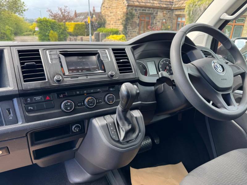 Volkswagen Transporter Shuttle 2L S Black #15