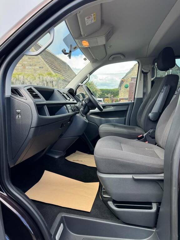 Volkswagen Transporter Shuttle 2L S Black #9