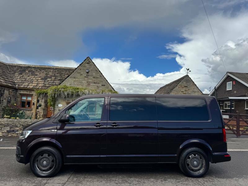 Volkswagen Transporter Shuttle 2L S Black #8