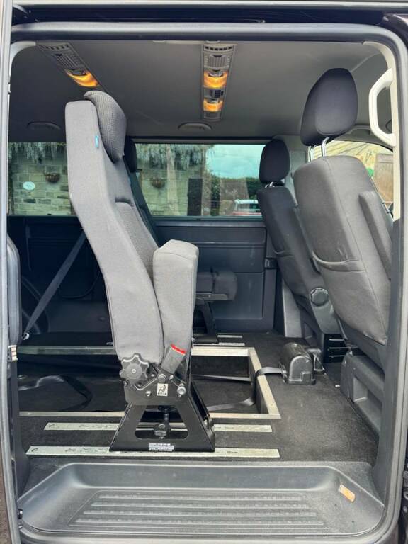 Volkswagen Transporter Shuttle 2L S Black #11