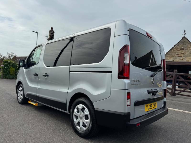 Renault Trafic 2.0 Dci Blue Sl30 Advance Edc L1 H1 Euro 6 Ss 5 YJ25CKP Grey #6