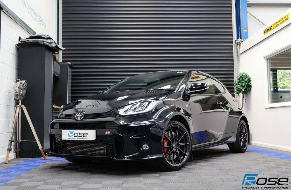 Toyota Yaris 1.6T Gr Circuit Awd Euro 6 Black