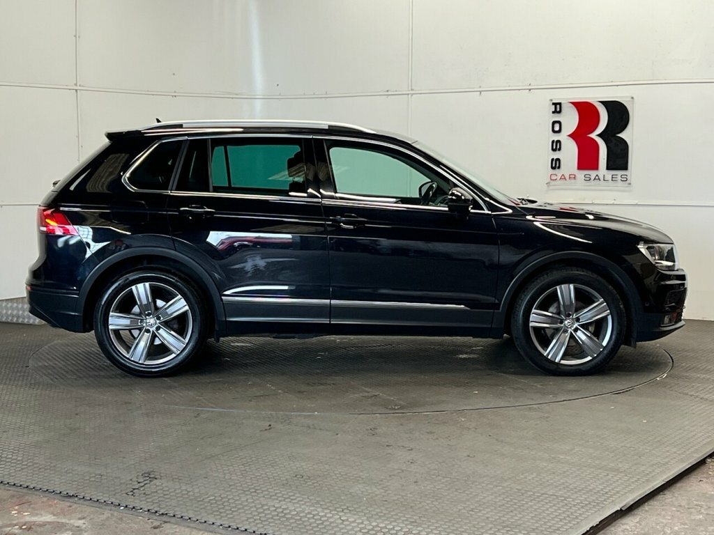 Volkswagen Tiguan 1.5L Match CK19XEZ Black #2