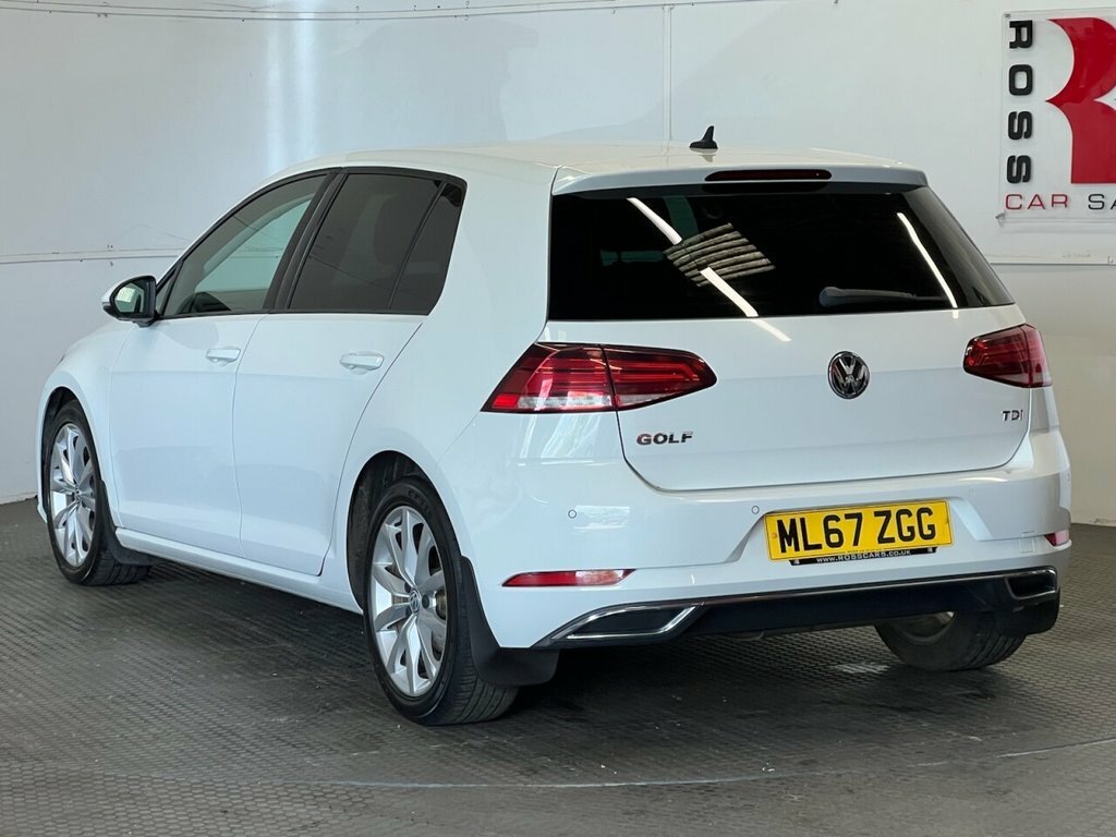 Volkswagen Golf Hatchback ML67ZGG White #5