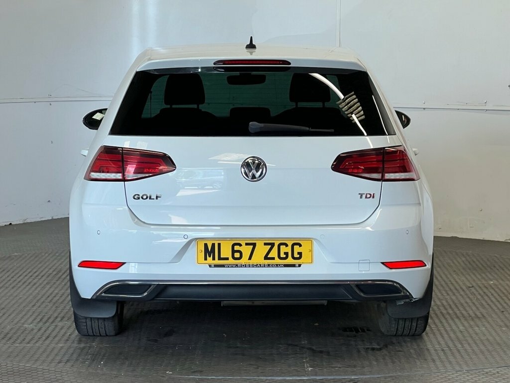 Volkswagen Golf Hatchback ML67ZGG White #4