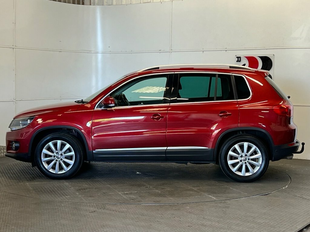 Volkswagen Tiguan 1.4L Match Red #6