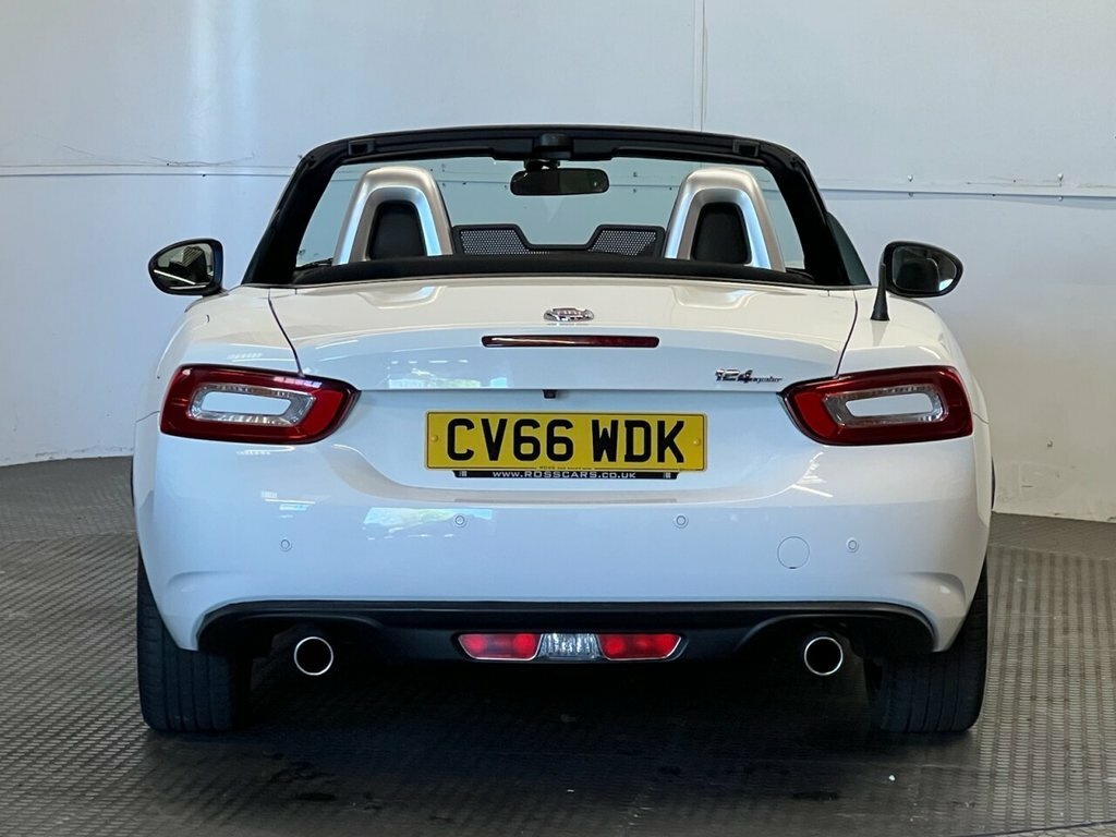 Fiat 124 Spider 1.4L Lusso Plus White #4