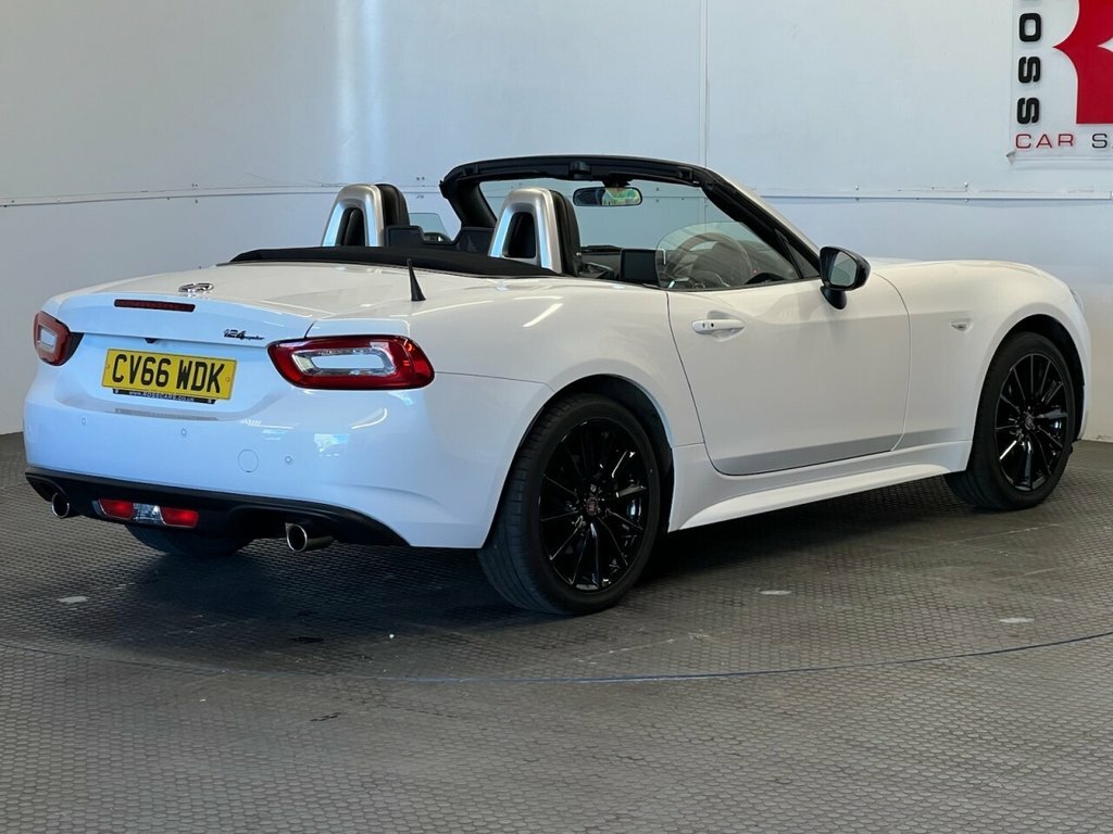Fiat 124 Spider 1.4L Lusso Plus White #3