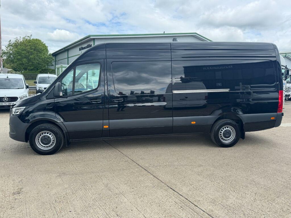 Mercedes-Benz eSprinter 113Kwh Esprinter 420 Van L3 Black #6