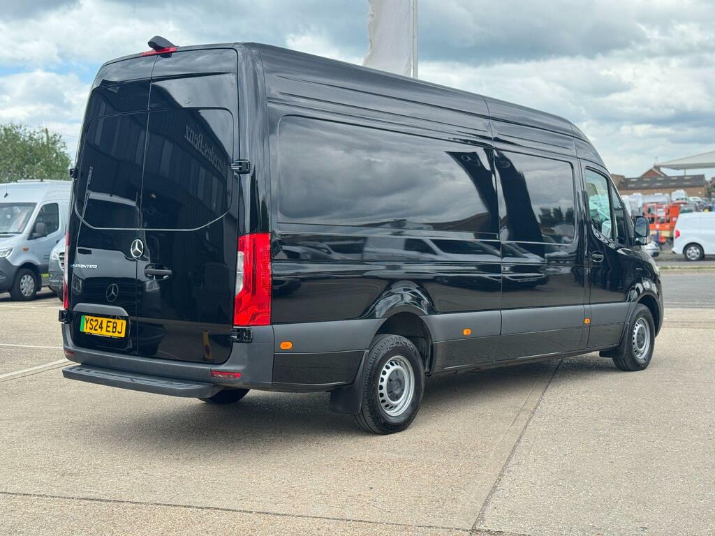 Mercedes-Benz eSprinter Pro Blue #9