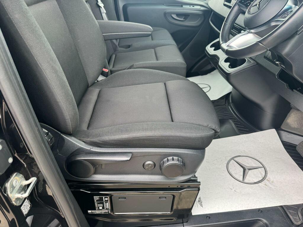 Mercedes-Benz eSprinter Pro Blue #18