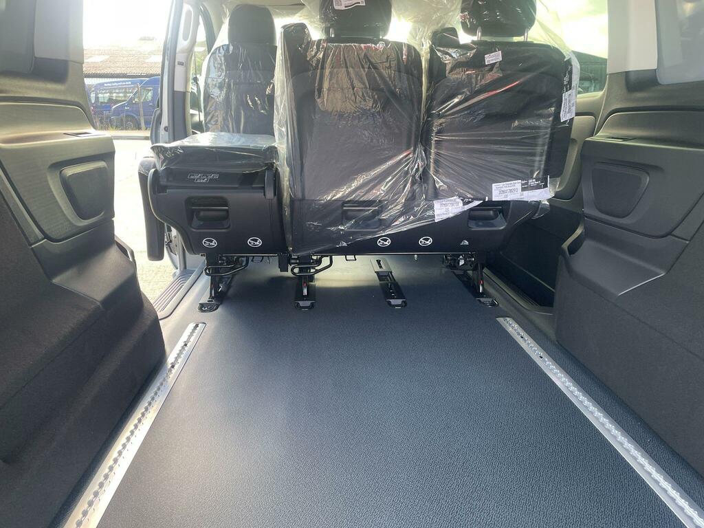 Mercedes-Benz Vito 2.0 119 Cdi Select Crew Van G-tronic Rwd L2 Euro 6 Grey #3