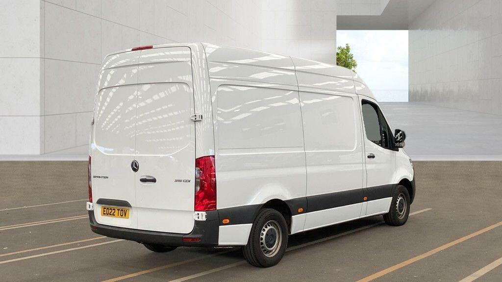 Mercedes-Benz Sprinter 2.0 315 Cdi Progressive Rwd L2 H2 Euro 6 Ss EO22TOV White #4