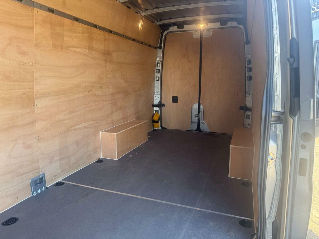 Mercedes-Benz eSprinter 55Kwh Progressive Panel Van Fwd White #19