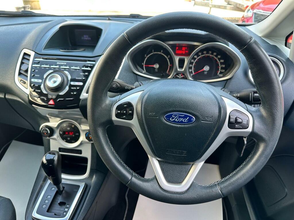 Ford Fiesta 1.4 Titanium Silver #4