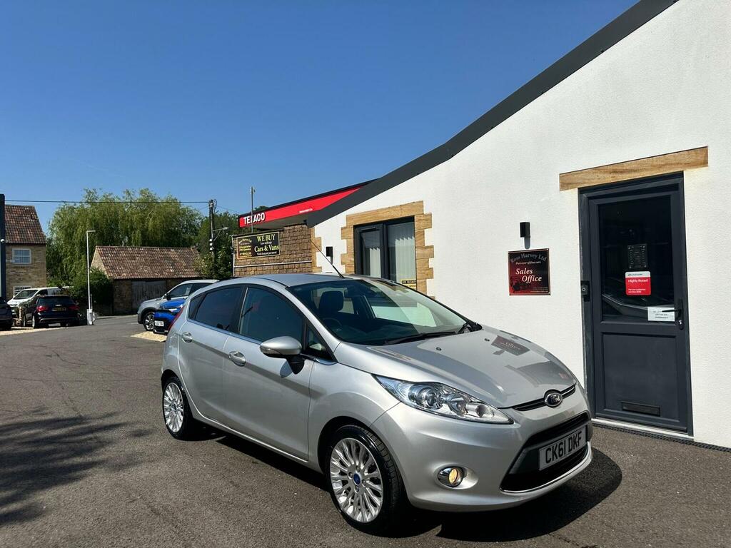 Ford Fiesta 1.4 Titanium Silver