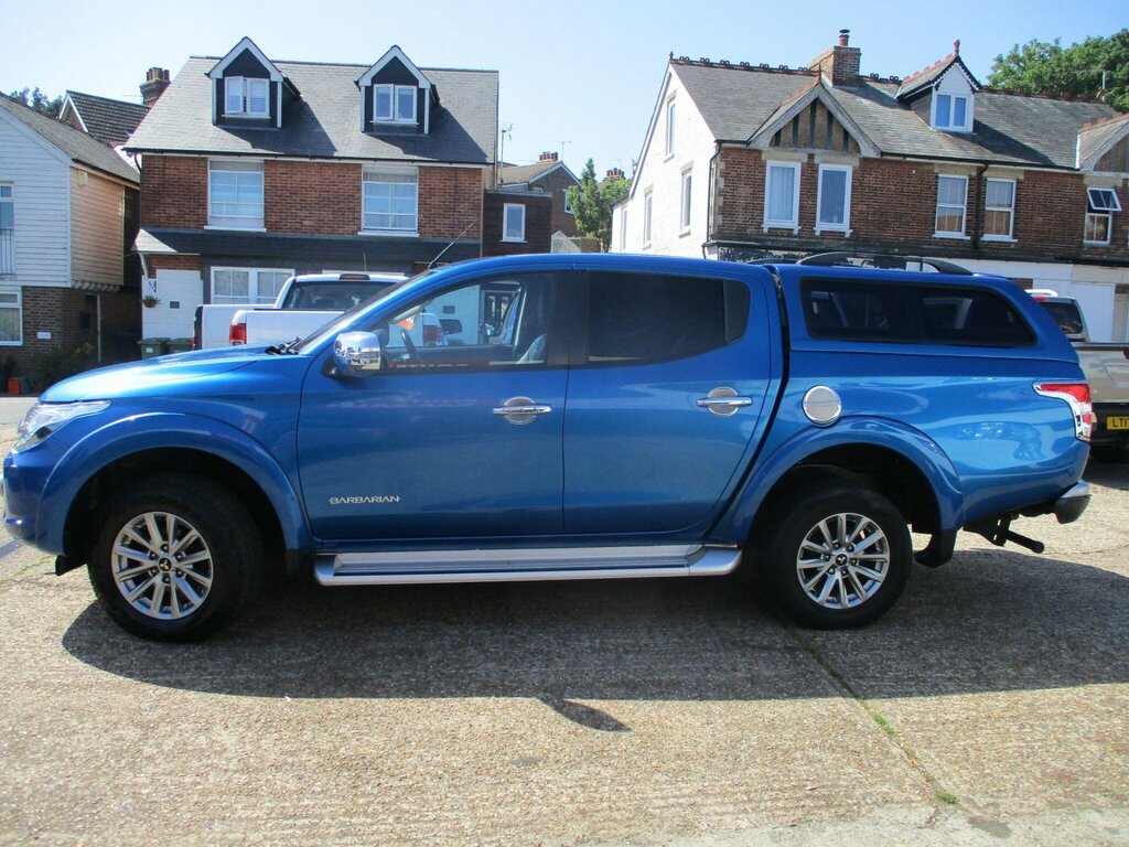Mitsubishi L200 2.4 Di-d Dc Barbarian 4Wd Euro 6 EO17XZW Blue #2