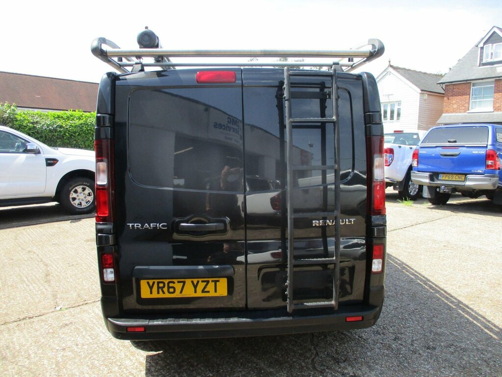 Renault Trafic 1.6 Dci Energy 27 Formula Edition Swb Standard Roo YR67YZT Black #4