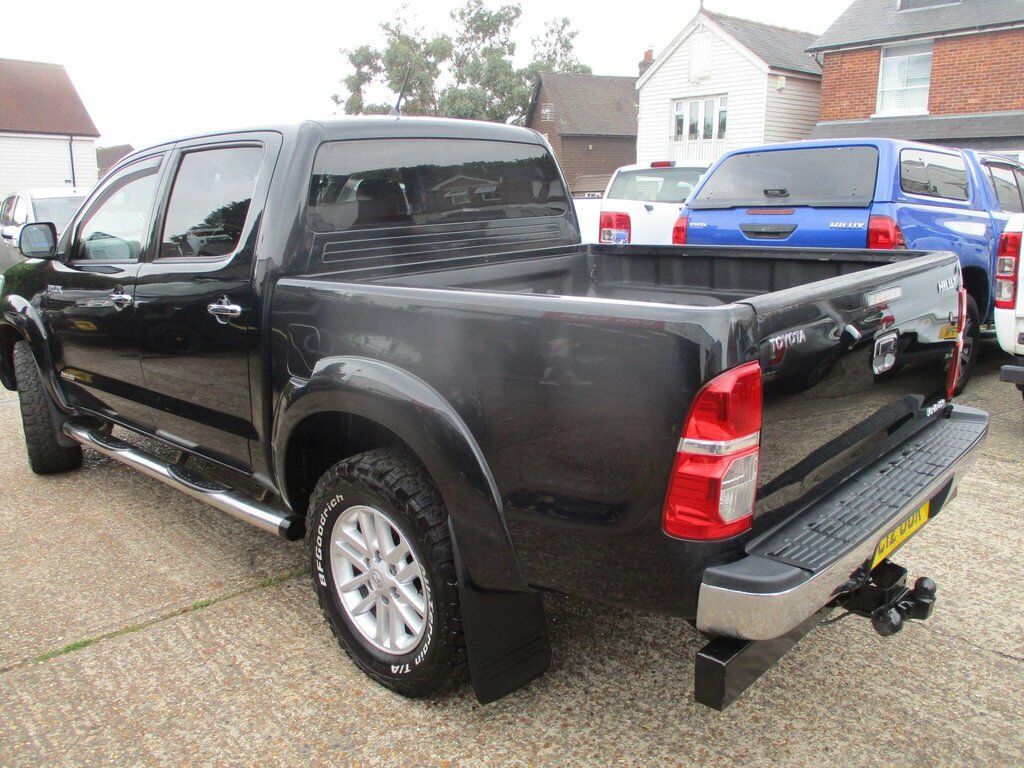 Toyota HILUX 3.0 D-4d Invincible 4Wd Euro 5 Black #3