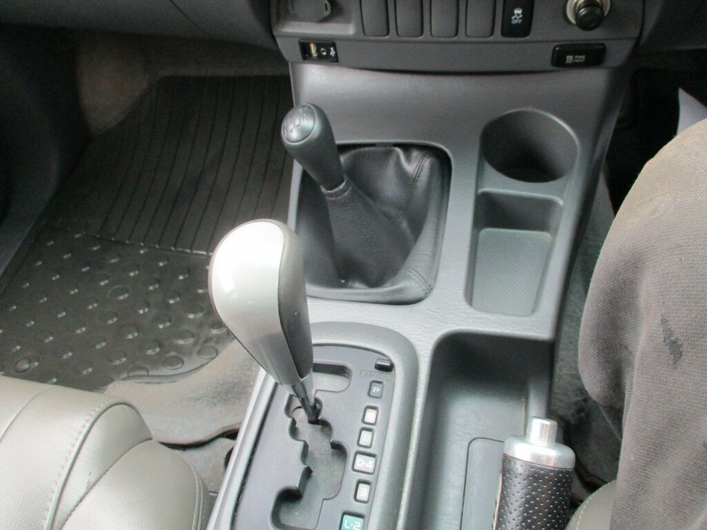Toyota HILUX Hl3 4X4 D-4d Dcb Silver #19