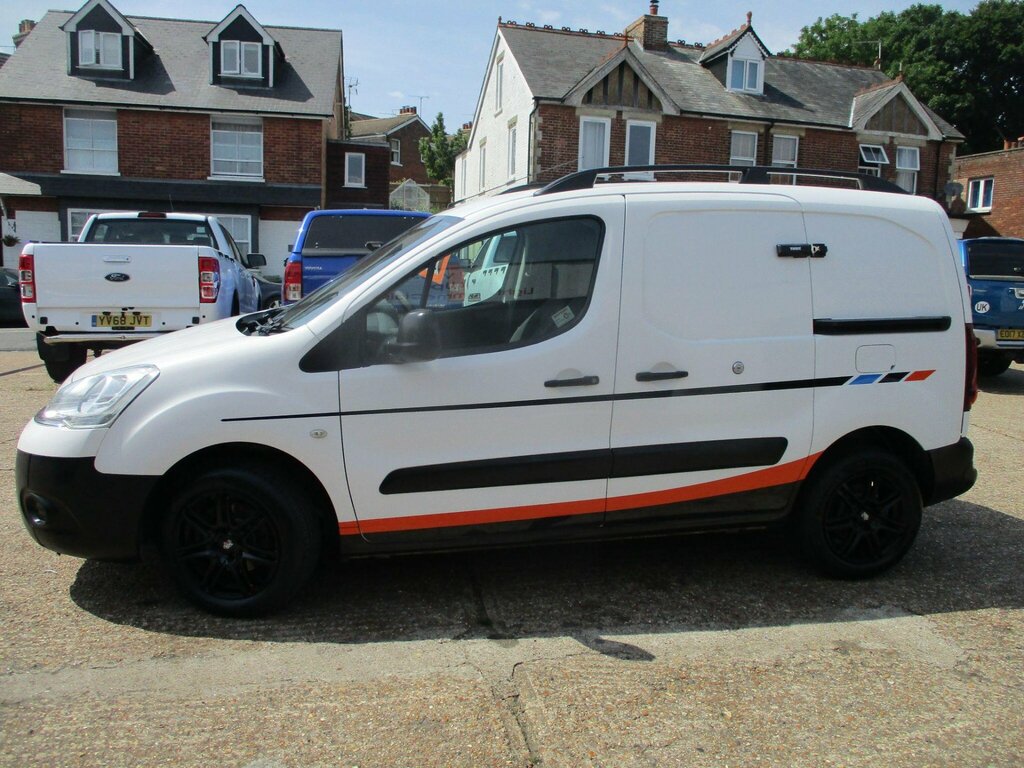 Citroen Berlingo 1.6 Hdi 850 Enterprise L1 MF15KHP White #2