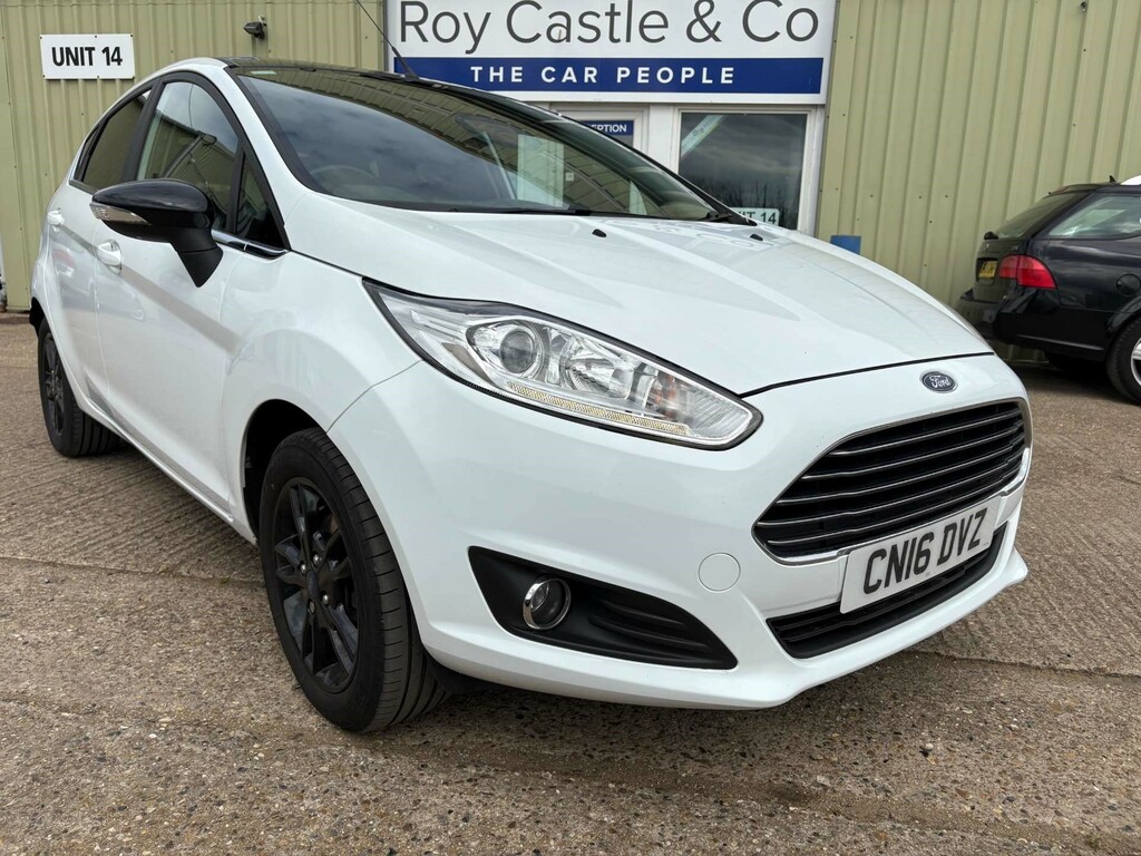 Ford Fiesta 1.25 Zetec White Edition Hatchback E CN16DVZ White #4