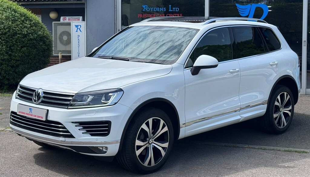 Volkswagen Touareg V6 R-line Tdi Bluemotion Technology WU16VMG White #4
