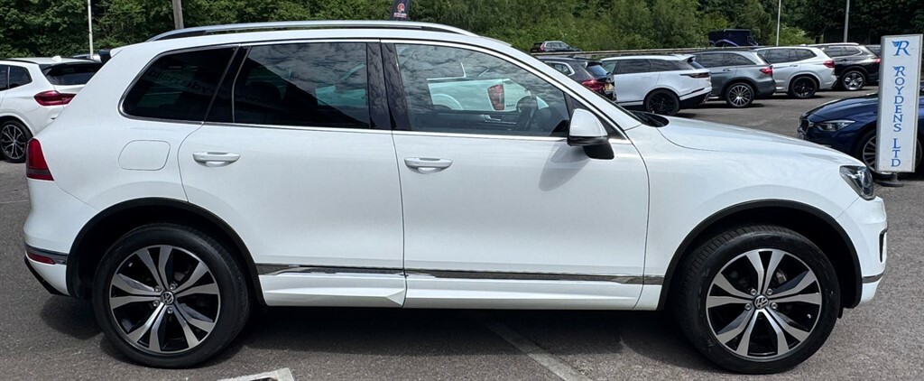 Volkswagen Touareg V6 R-line Tdi Bluemotion Technology WU16VMG White #5