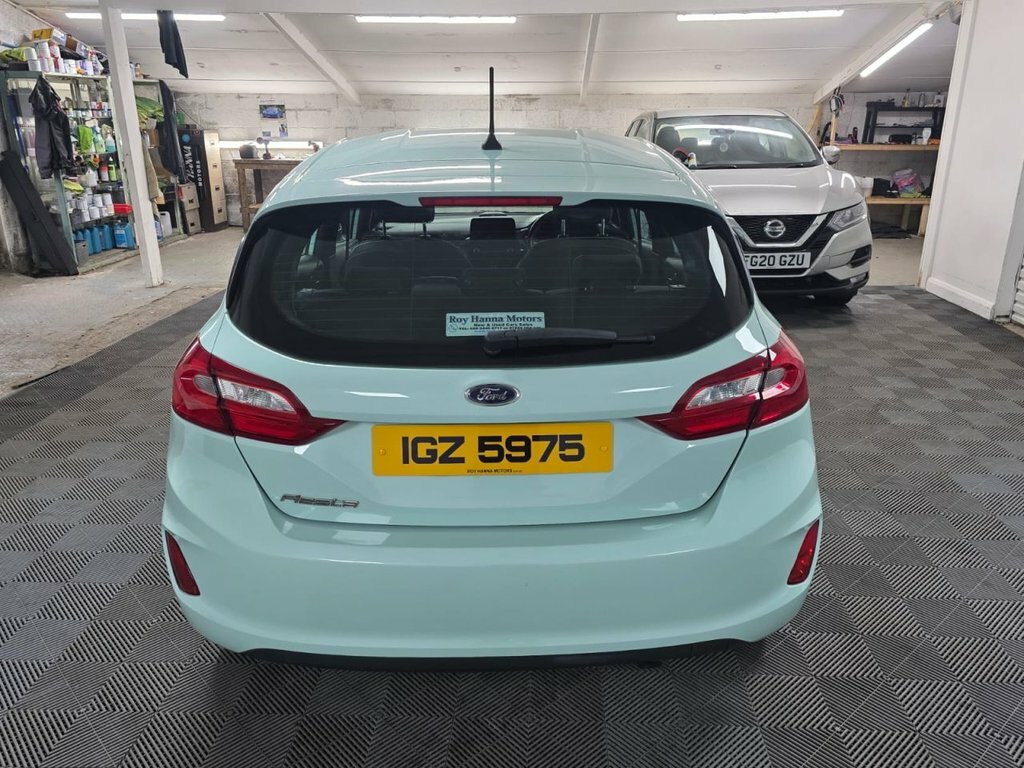 Ford Fiesta 1.1 Ti-vct Zetec Bo Play Series Hatchback Pet IGZ5975 Green #4