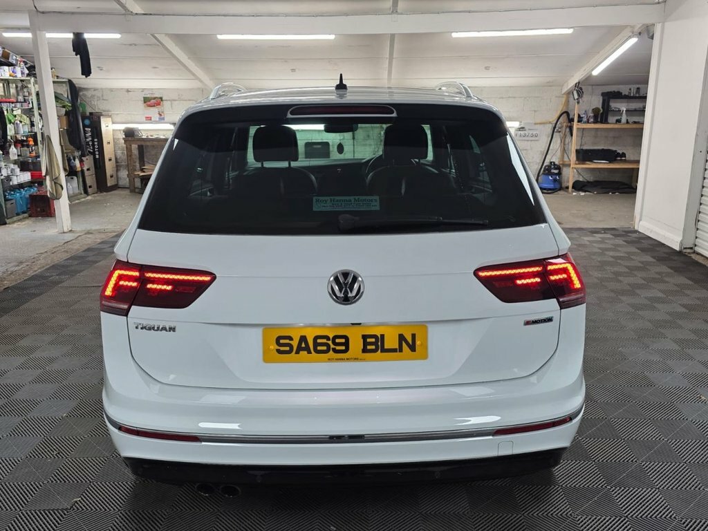 Volkswagen Tiguan 2.0 Tdi R-line Tech Suv Dsg 4Motion Eur SA69BLN White #5