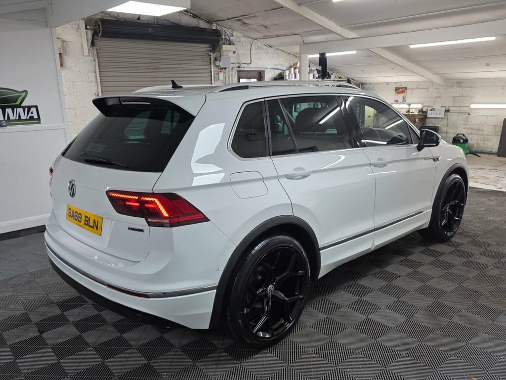 Volkswagen Tiguan 2.0 Tdi R-line Tech Suv Dsg 4Motion Eur SA69BLN White #6