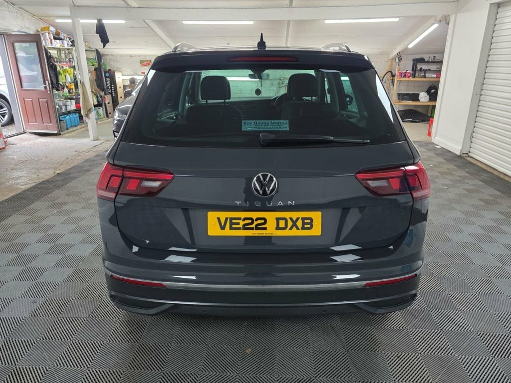 Volkswagen Tiguan 1.5 Tsi Life Suv Euro 6 S S 1 VE22DXB Grey #5
