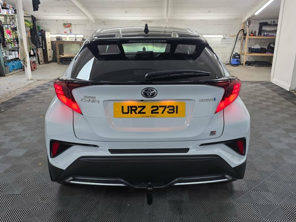 Toyota C-Hr 2.0 Vvt-h Gr Sport Suv Hybrid Cvt Euro URZ2731 Grey #5