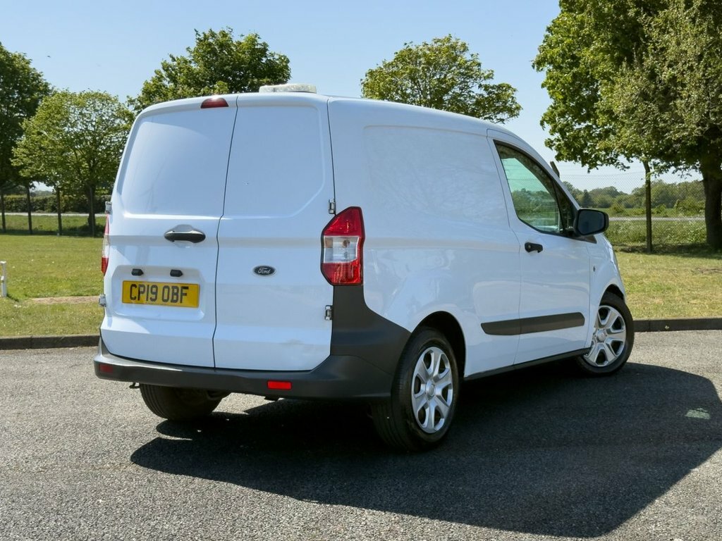 Ford Transit Courier 1.5L Trend CP19OBF White #2