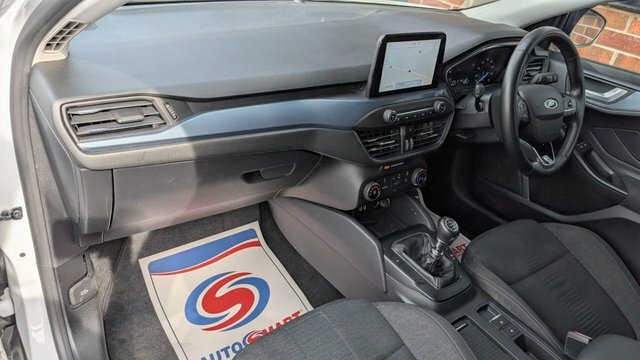 Ford Focus 1.0T Ecoboost Active Edition Estate Man EJ71ADV White #5