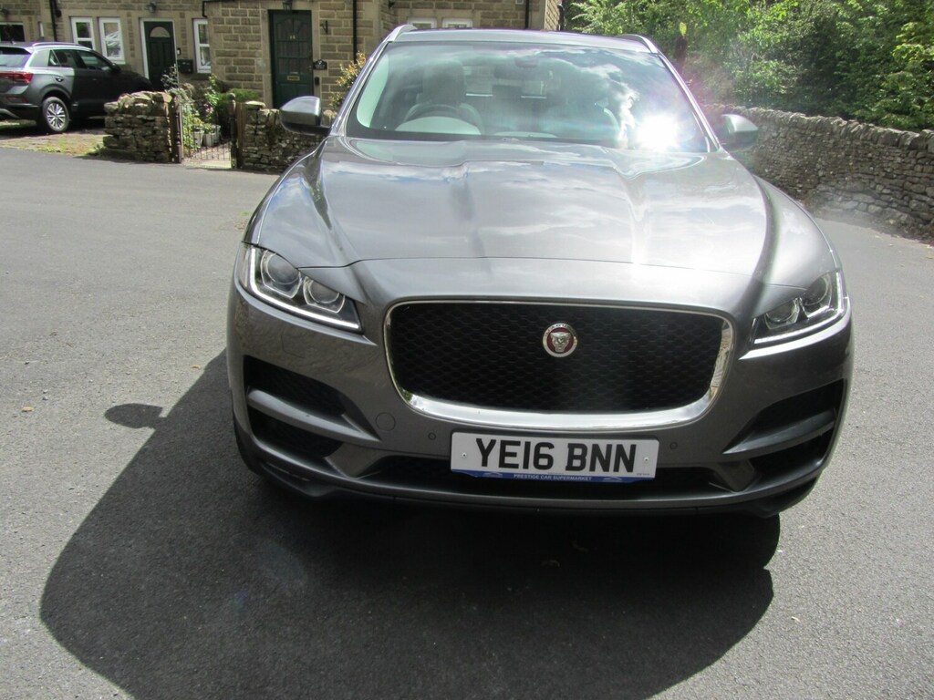 Jaguar F-Pace 2.0D Portfolio Awd YE16BNN Grey #6