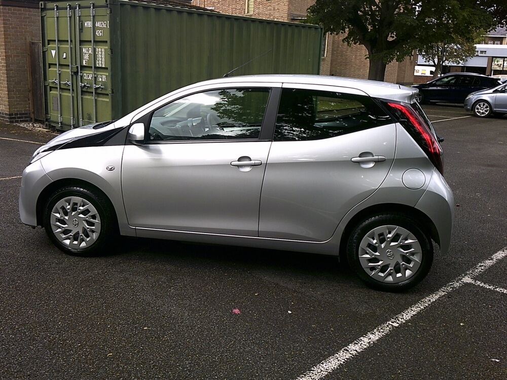 Toyota Aygo 1.0 X-play EK71FWF #4