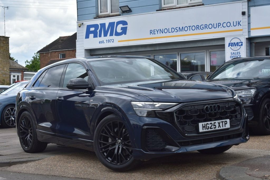 Audi Q8 3L Black Edition Blue