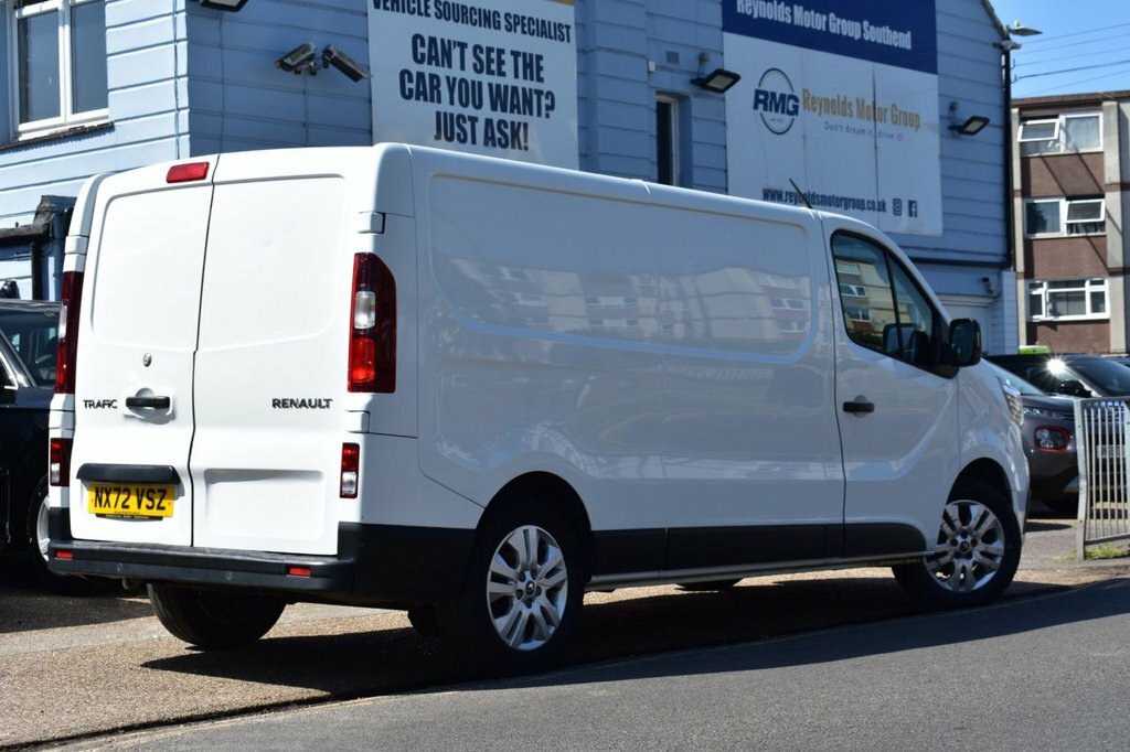 Renault Trafic Mpv NX72VSZ White #4