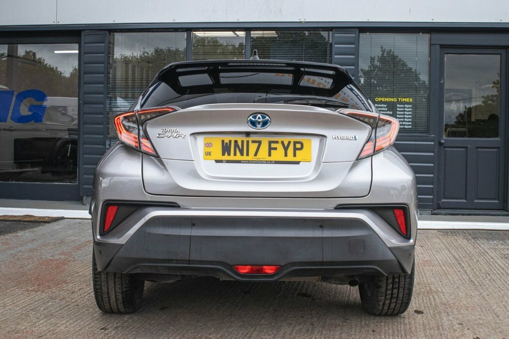 Toyota C-Hr 1.8L Dynamic WN17FYP Silver #6