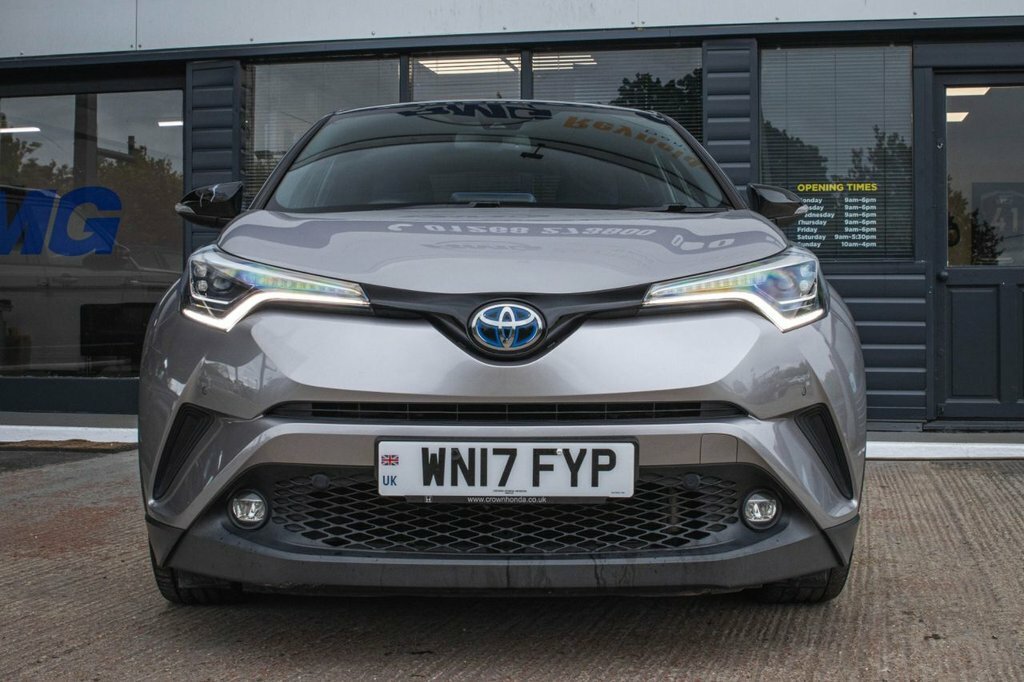 Toyota C-Hr 1.8L Dynamic WN17FYP Silver #2
