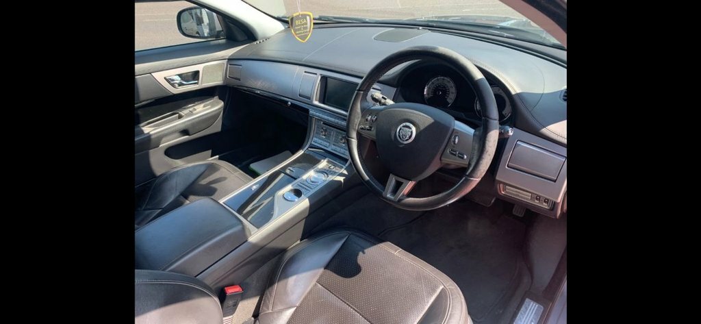 Jaguar XF 3L Premium Luxury OE11NXD Grey #4