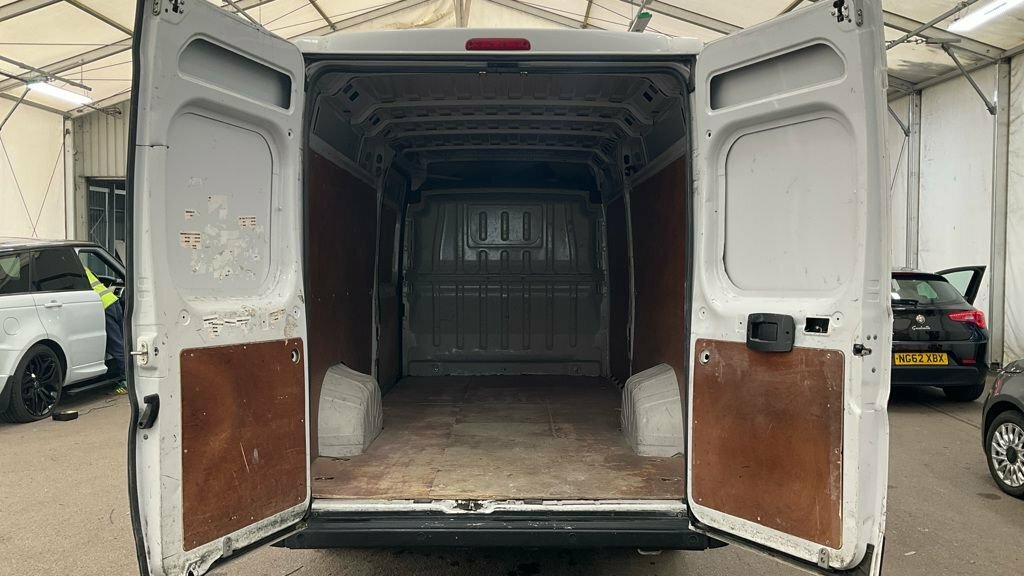 Citroen Relay 2L Enterprise LE21CSU White #5