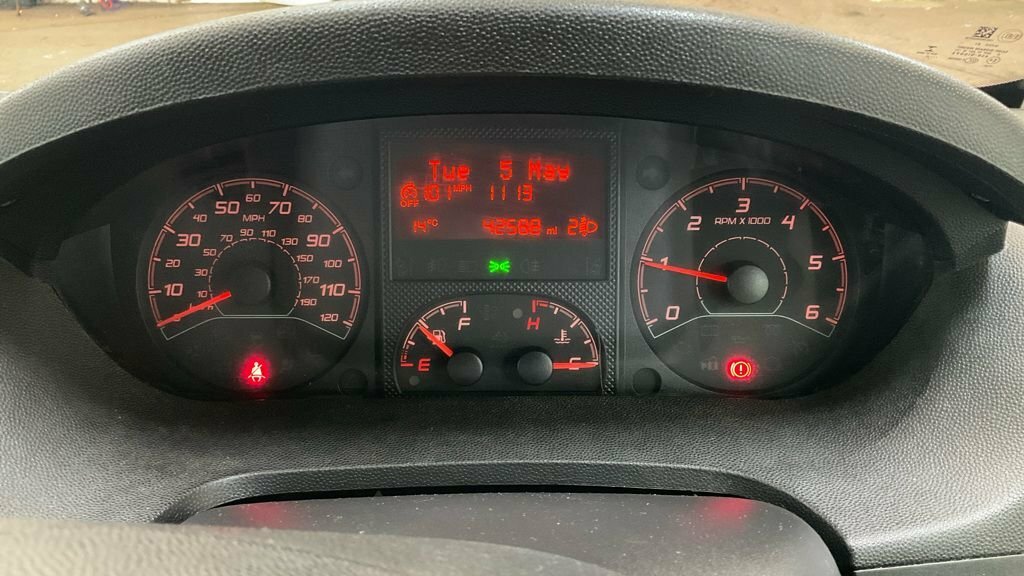 Citroen Relay 2L Enterprise LE21CSU White #6
