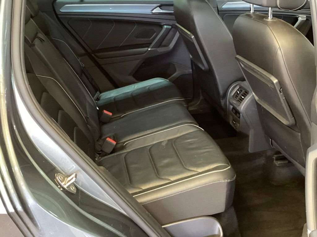 Volkswagen Tiguan 2L R-line VN18ZKK Grey #4