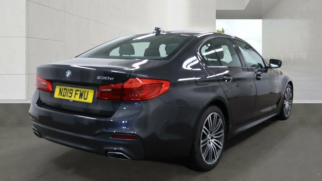 BMW 5 Series 2L M Sport Grey #4