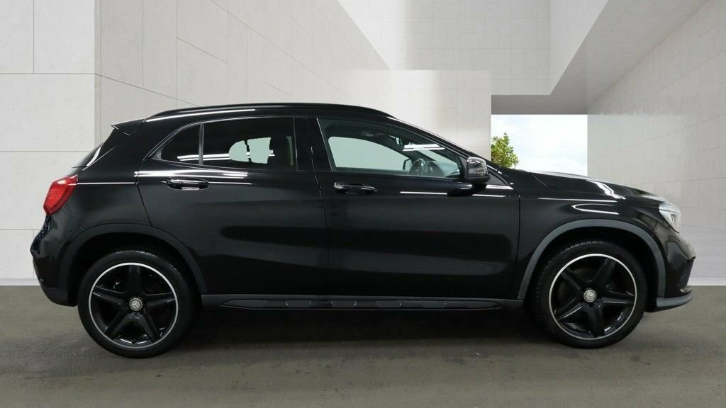Mercedes-Benz GLA Class 2L Amg Line BT16VYH Black #6