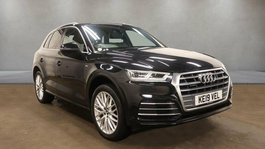 Audi Q5 2L S Line Black
